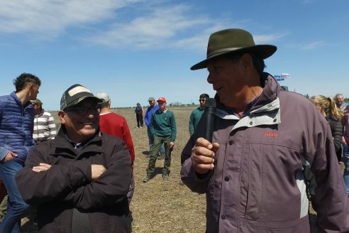 Técnología de ayer y de hoy: Dinámica de Maquinaria Agricola de la Sociedad Rural de Maria Grande