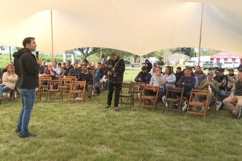 Jornada a Campo de Sumitomo-Chemical y Agrofe Campo - Presentación de Excalia Max en Victoria