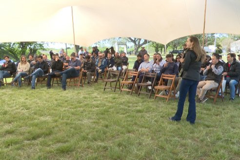 Jornada a Campo de Sumitomo-Chemical y Agrofe Campo - Presentación de Excalia Max en Victoria