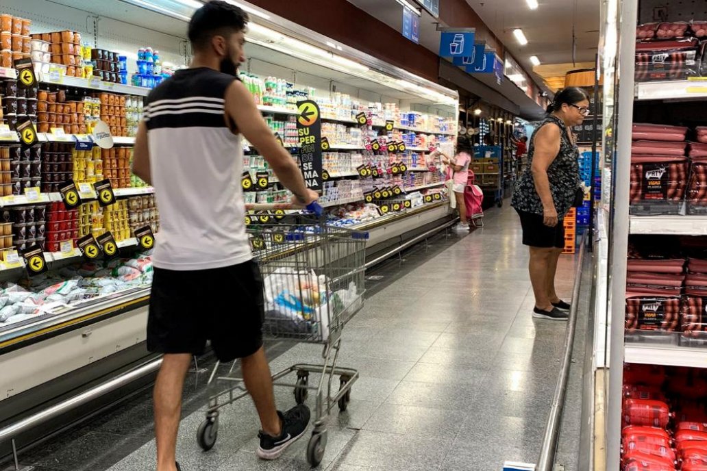 La línea de la pobreza de un adulto se fifó en 103.373 pesos. La línea de la pobreza de un adulto se fifó en 103.373 pesos.
