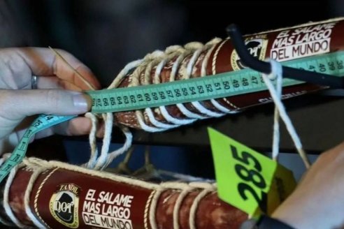 Tandil celebró sus 200 años con un salame de más de 310 metros