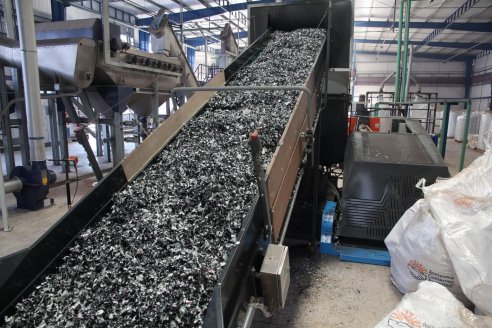 ACA ya recuperó 20 millones de kilos de plástico en su planta de Santa Fe