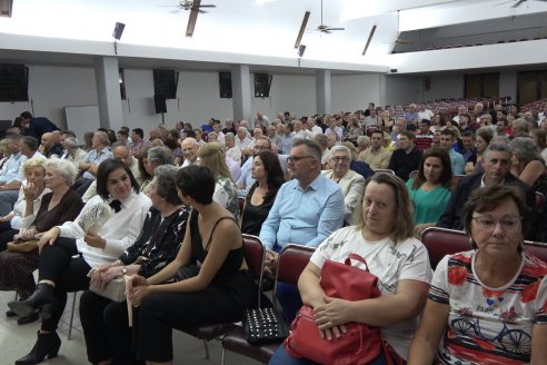 Presentación del Libro de Egidio Luis Jacobi en Crespo: 