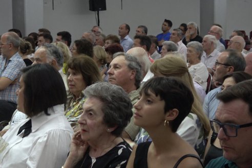 Presentación del Libro de Egidio Luis Jacobi en Crespo: 