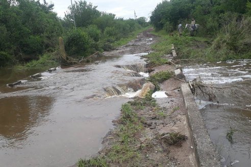 Sin caminos ni electricidad, en Crucesitas Séptima Pedro Camet tiró 12.000 litros de leche de su tambo