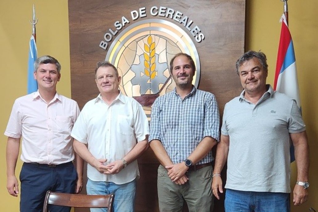 Diego Maier, Bolzán, Villagra y Martín Beglinomini al presentar al ejecutivo. Diego Maier, Bolzán, Villagra y Martín Beglinomini al presentar al ejecutivo.