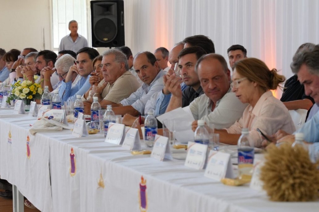 Autoridades de siete provincias dieron el presente en Leones, Córdoba.