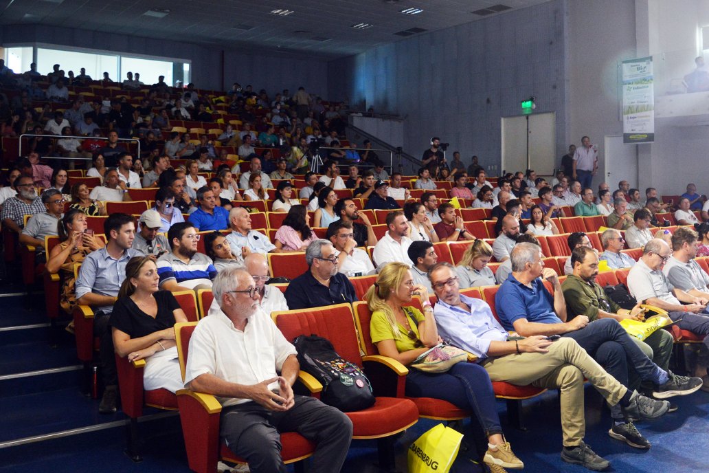 En EnBio 2024, III Encuentro Nacional sobre producción con biológicos.