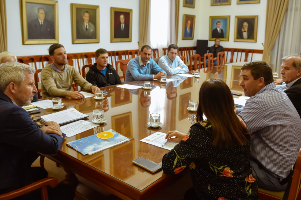 Sanidad y comercio fueron temas de la audiencia del mandatario con empresarios.