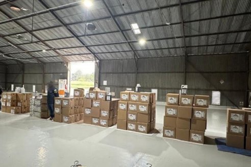 La Policía Federal incautó 1530 bidones de agroquímicos