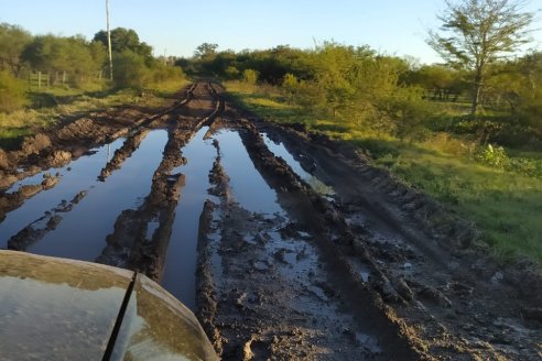 Productores autoconvocados en reclamo de mejoras urgentes para los caminos vecinales de Villaguay
