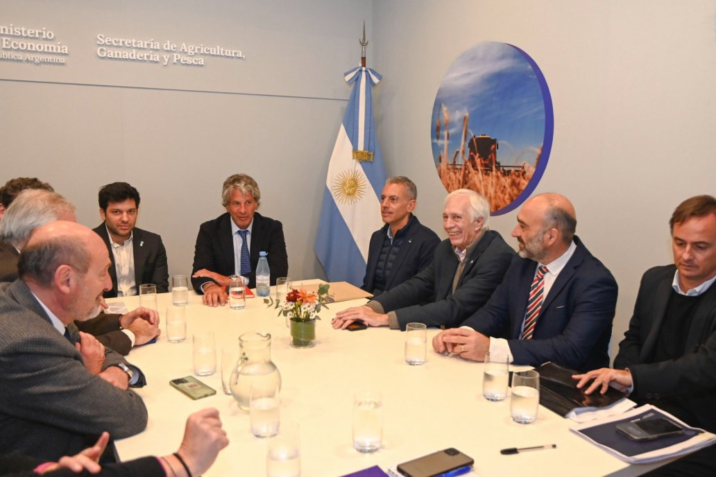 A Pazo e Iraeta le dejaron propuestas para activar al tambo y el biocombustible A Pazo e Iraeta le dejaron propuestas para activar al tambo y el biocombustible