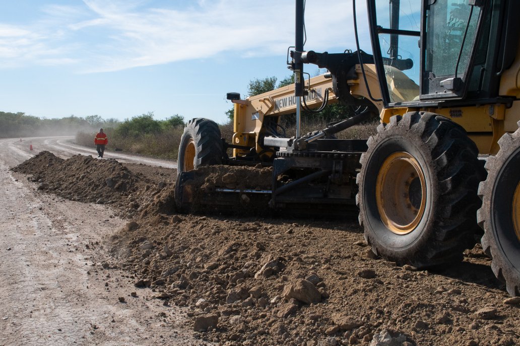 En total son 1500 m3 del material que se distribuirán en la ruta 33 En total son 1500 m3 del material que se distribuirán en la ruta 33