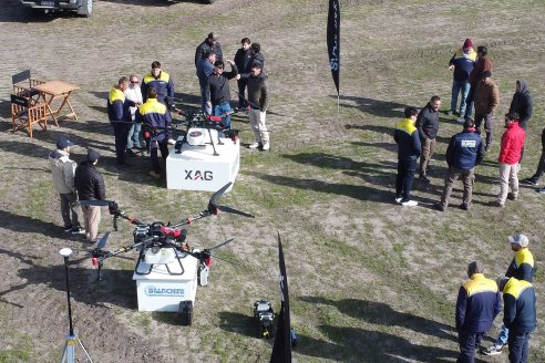 Bianchini Presición en Agricultura - Presentación a Campo de los drones XAG ATLAS en San Salvador