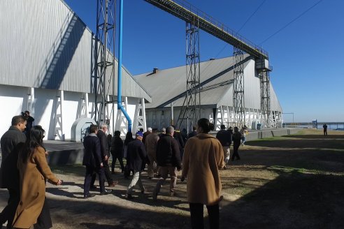 Inauguración Puerto de LDC en Santa Elena, Entre Ríos
