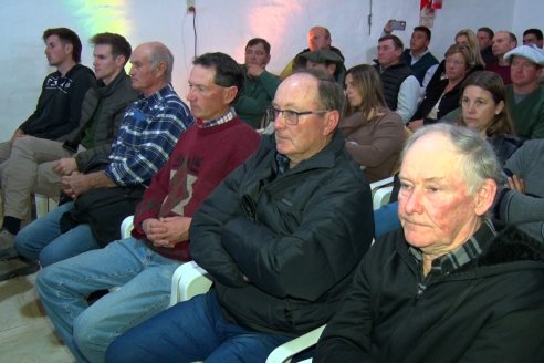 Acto de Certificación certificación a 51 ganaderos de los departamentos Diamante, Paraná y Nogoyá en Coop. La Ganadera