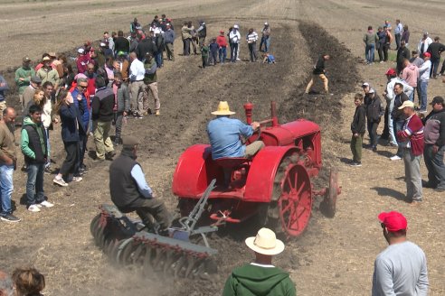 La Rural de María Grande pondrá en marcha su dinámica de maquinarias nuevas, pero también las antiguas