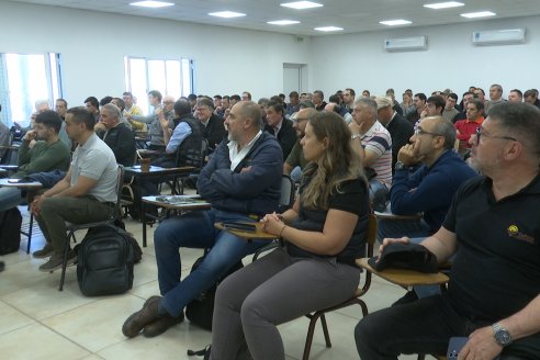 Jornadas de Capacitación Profesional para ASESORES FITOSANITARIOS 2025 - FCA UNER en Oro Verde