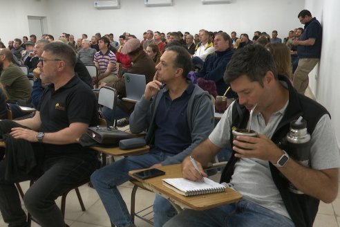 Jornadas de Capacitación Profesional para ASESORES FITOSANITARIOS 2025 - FCA UNER en Oro Verde