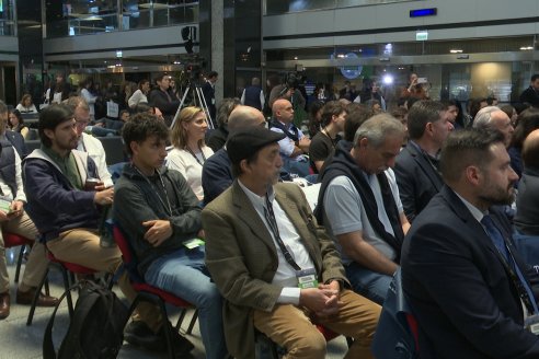 Seminario AcSoja 2025: Cuando la soja tiene la palabra - Bolsa de Comercio de Rosario