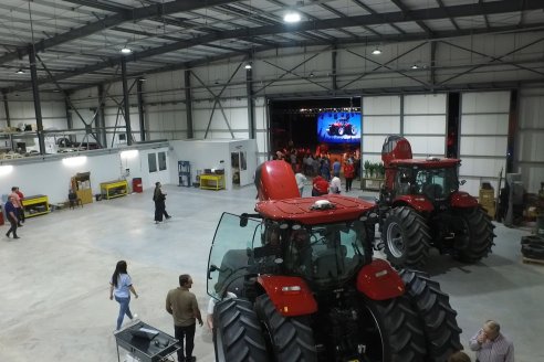 Inauguración de Nueva Casa Central de Folmer CaseIH en Crespo