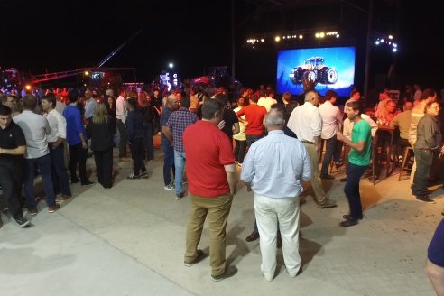 Inauguración de Nueva Casa Central de Folmer CaseIH en Crespo