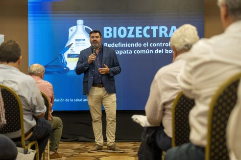 Biogénesis Bagó presentó Biozectra, la solución que redefine el control de la garrapata bovina