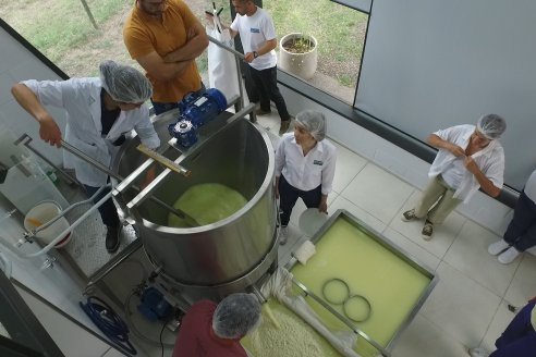 8° Curso de Realización de Quesos en el Centro de Capacitación Agrolac Paraná