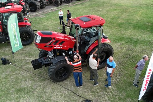 MB Maquinarias: Presentación Oficial de los Tractores Traxtor en Gral. Ramiez