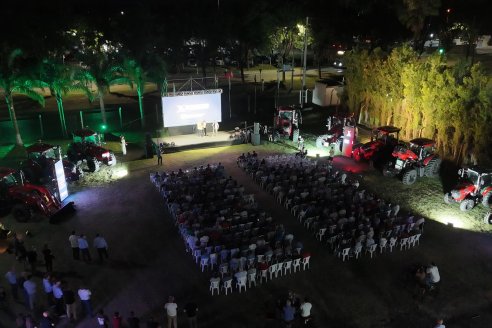 MB Maquinarias: Presentación Oficial de los Tractores Traxtor en Gral. Ramiez