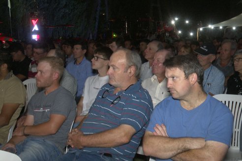 MB Maquinarias: Presentación Oficial de los Tractores Traxtor en Gral. Ramiez