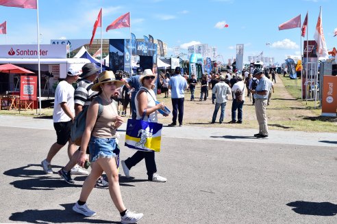 Arrancó Expoagro con colas para créditos al 0% en dólares y 19% en pesos
