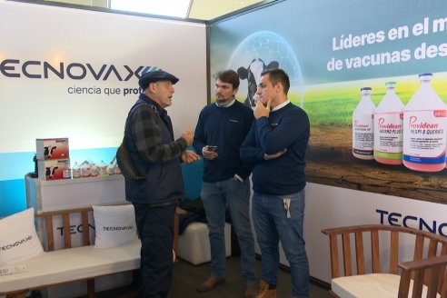 Andrés Rufino: "La industria farmacéutica siempre sigue al productor, y le lleva innovaciones"