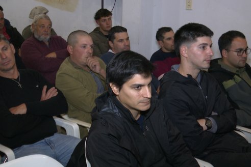 Jornada de Capacitación de El Molino Agroservicios en Sociedad Rural de Maria Grande