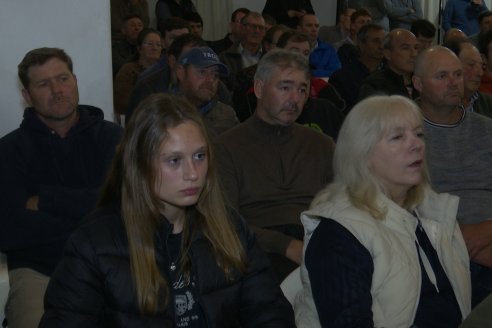 Jornada de Capacitación de El Molino Agroservicios en Sociedad Rural de Maria Grande