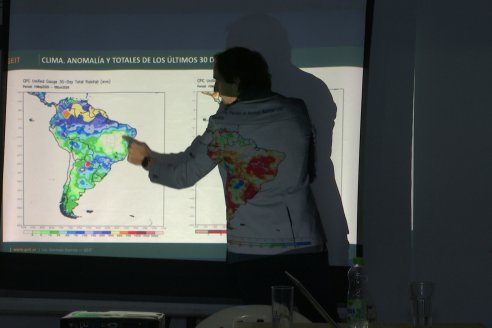 Jornada de Capacitación de El Molino Agroservicios en Sociedad Rural de Maria Grande