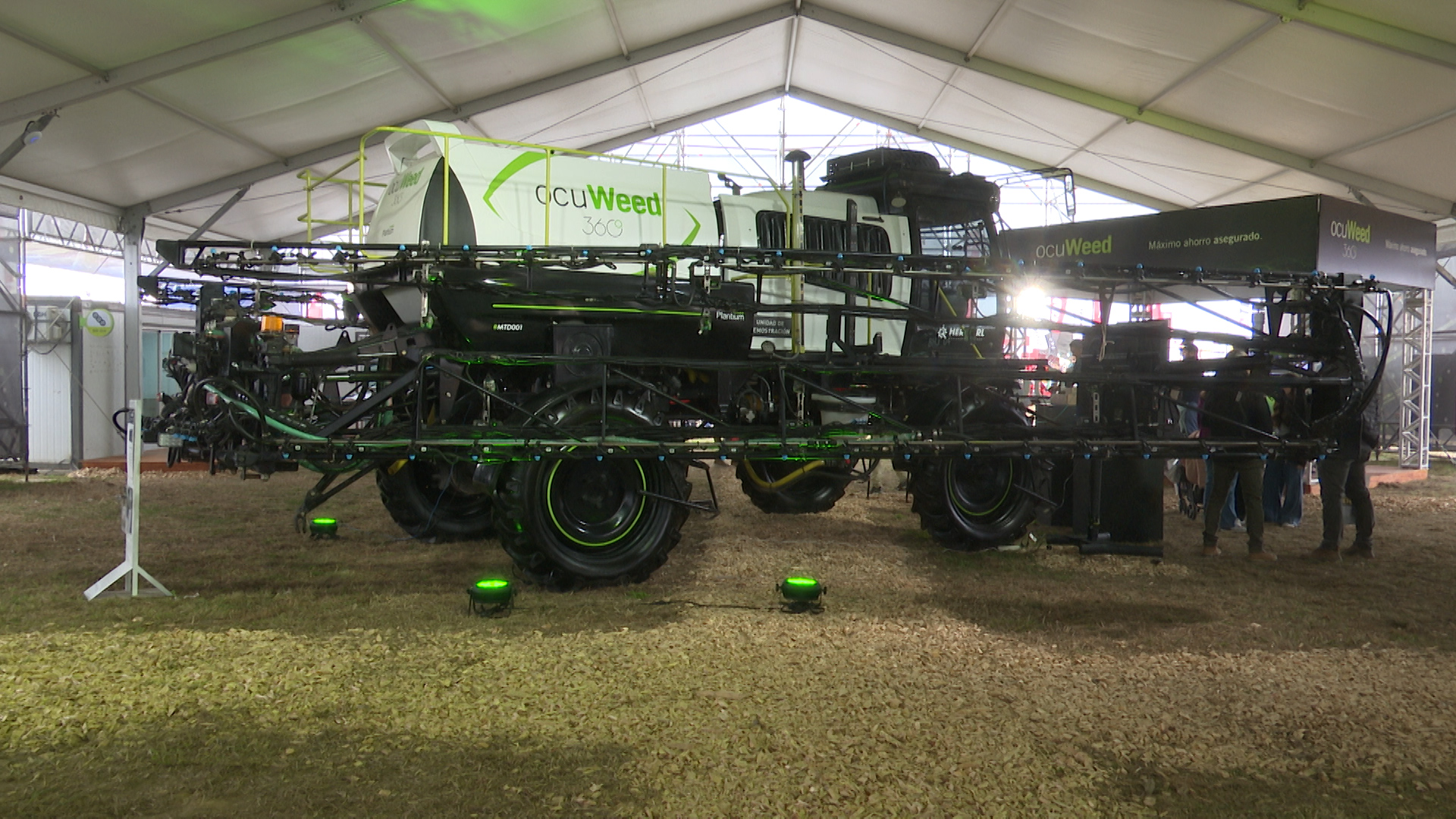 Elesse y Plantium presentaron OcuWeed 360, la pulverizadora selectiva