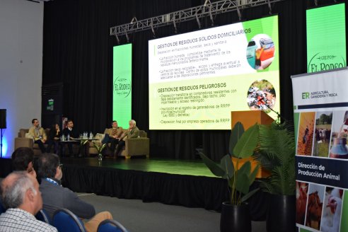 Destacan aportes al debate sobre el futuro de la ganadería