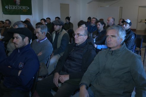 Jornada Técnica sobre Ganaderia Regenerativa REGENERA Gualeguay - Nodo Entre Rios de Ruuts by Ovis