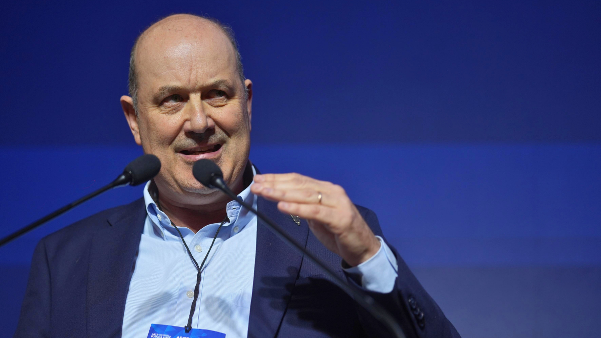 Sturzenegger viene a Paraná a conferenciar con empresarios