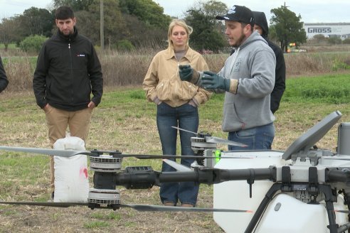 Jornada de Capacitación de MB Maquinarias: Precision al vuelo - Gira tecnológica de aplicacion con drones