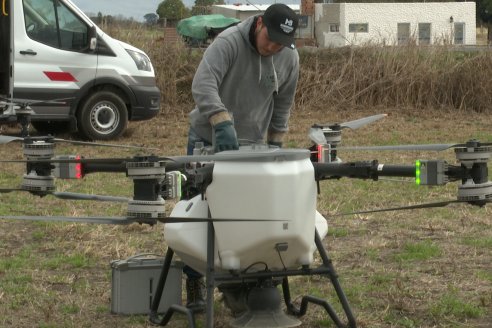 Jornada de Capacitación de MB Maquinarias: Precision al vuelo - Gira tecnológica de aplicacion con drones