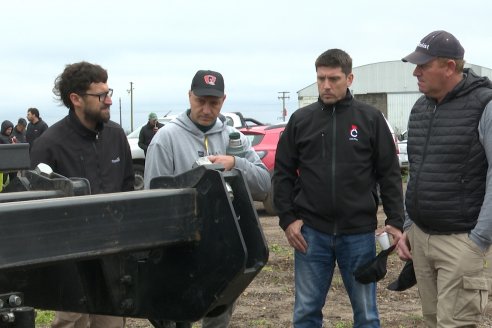 Presentación de la nueva sembradora Velosofía Air de Giorgi-Plantium en El Tatú Maquinarias - Seguí, Entre Rios