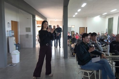 Capacitación profesional para asesores fitosanitarios - FCA UNER