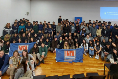 Unos 200 estudiantes participaron de la Jornada de Educación Ambiental