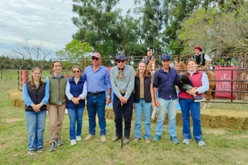 Los Alegre de Bella Vista, una familia de origen tabacalero que buscó y halló el éxito en las frutillas y la carne